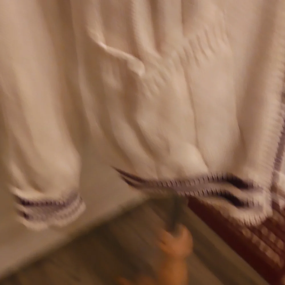 Forever 21 Cream Cardigan with Burgandy Applique and Trim - Picture 6 of 8